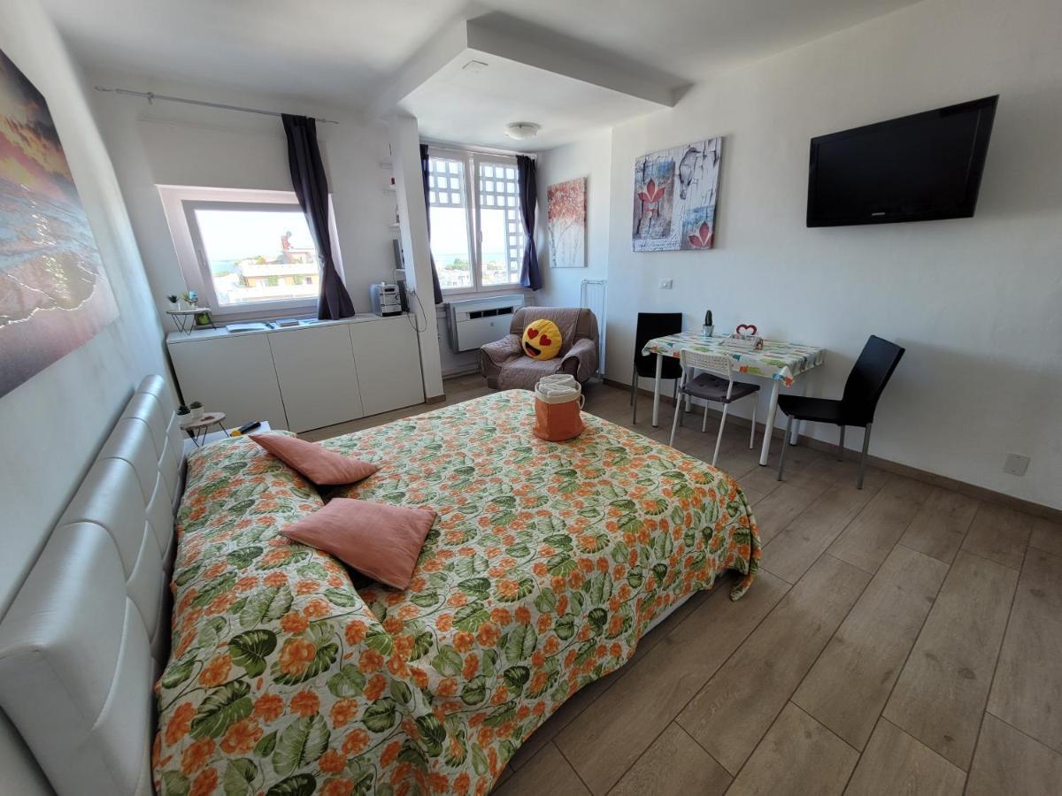 Rosato 3 Sea View Apartment Lignano Sabbiadoro Eksteriør billede